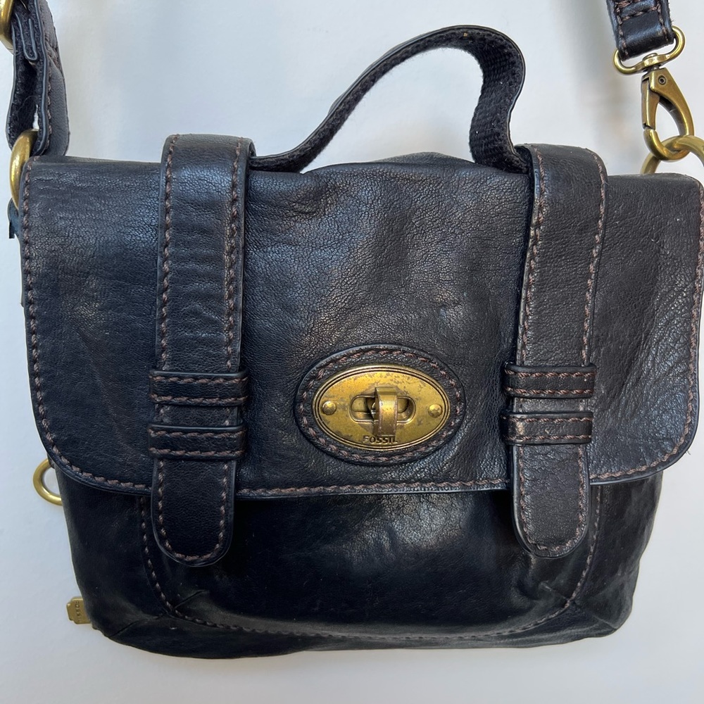 Fossil cross body